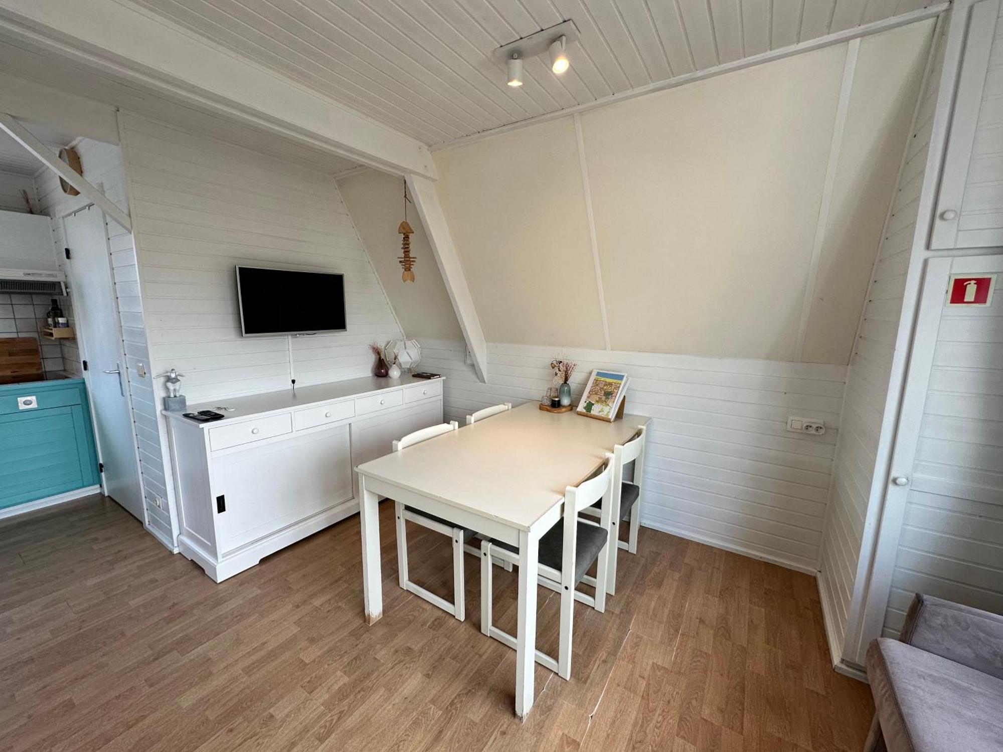 Gezellige Chalet In Nieuwpoort - Opkuis Inbegrepen In De Prijs 东代恩凯尔克 外观 照片